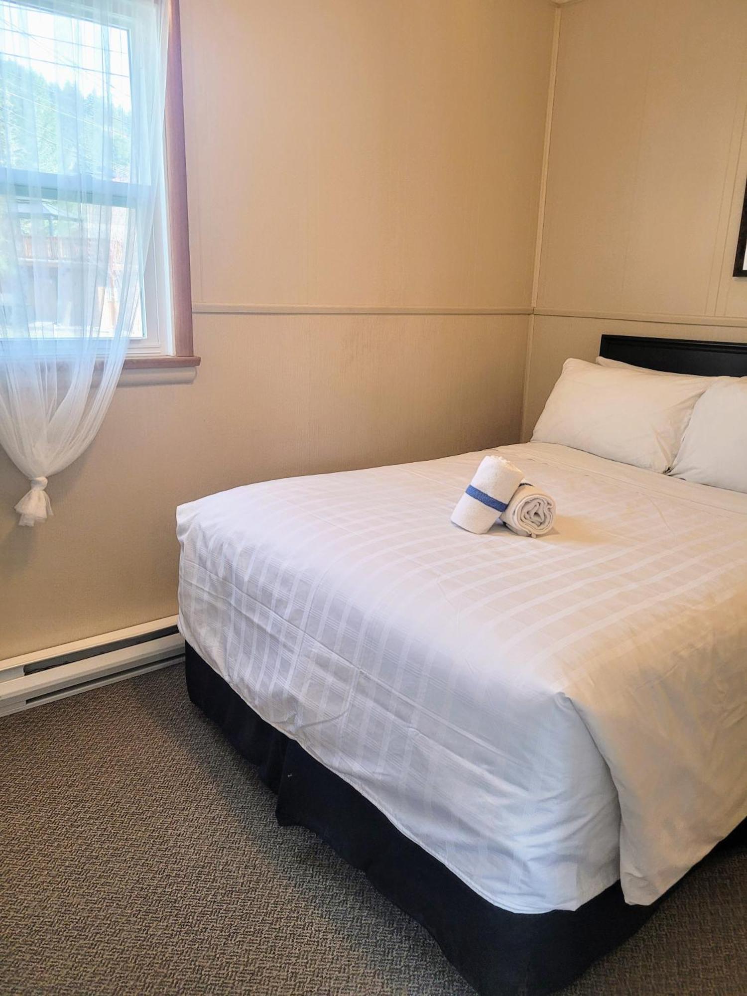 Lido Motel Radium Hot Springs Luaran gambar